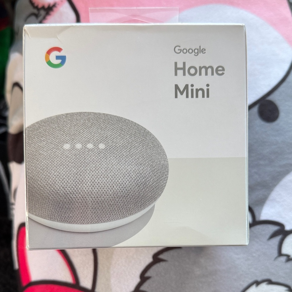 Google Home Mini in Light Gray
